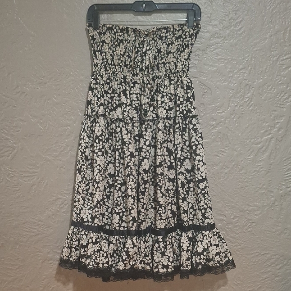 Lapis Wome's Black and Cream Floral Dress Size M - Picture 1 of 9